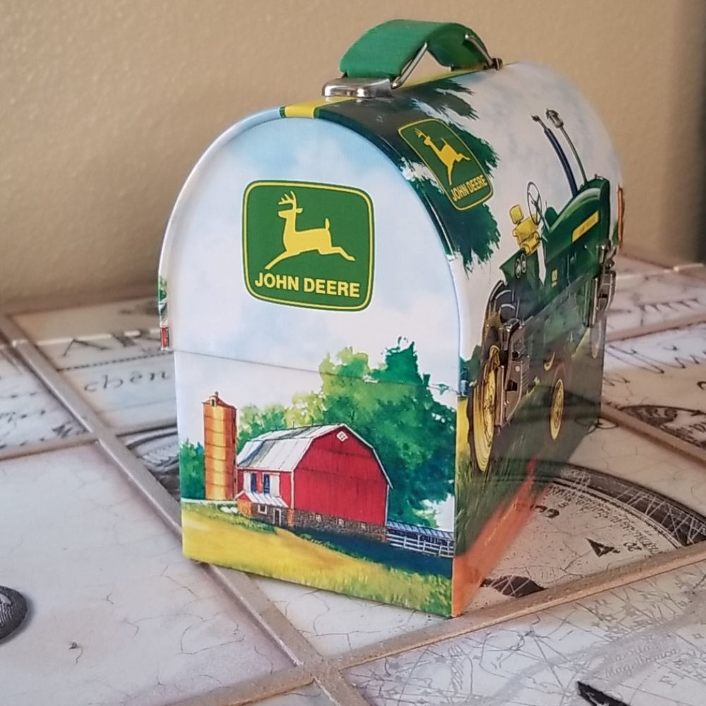John Deere Small Tin Lunch Box - Picture 2 of 8